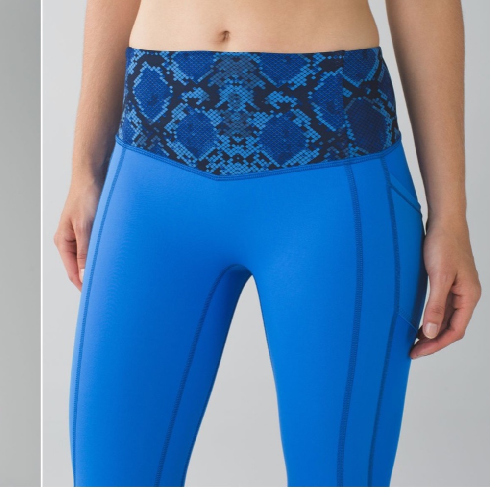 Lululemon All The Right Places Crop size 2